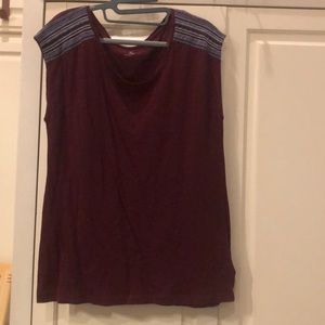 Embroidered cap sleeve t-shirt